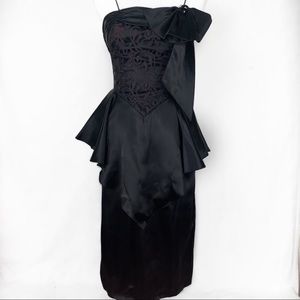 ZUM ZUM BLACK VINTAGE PROM DRESS W/BOW SZE 5/6